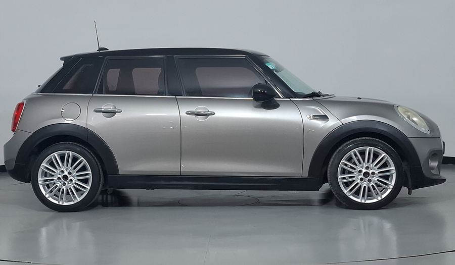 Mini Cooper 1.5 COOPER CHILI AT Hatchback 2017