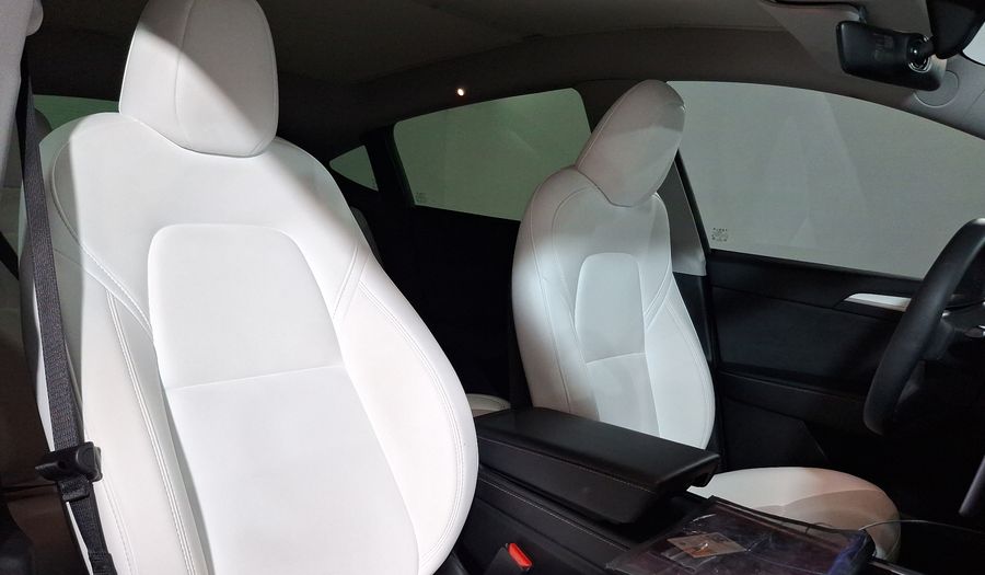 Tesla Model Y BEV LONG RANGE AUTO 4WD Suv 2024