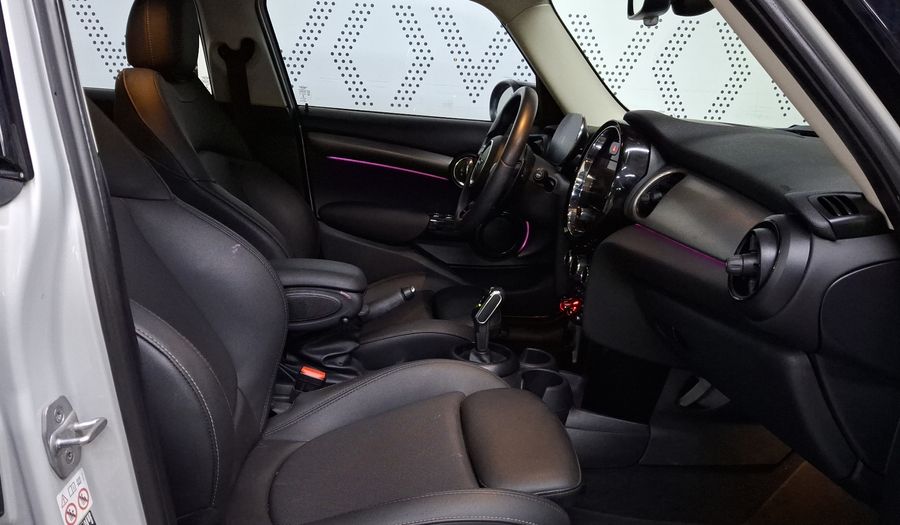 Mini Cooper S 2.0 COOPER CLASSIC DCT Hatchback 2023