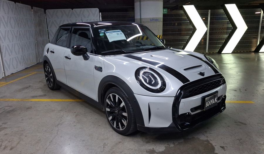 Mini Cooper S 2.0 COOPER CLASSIC DCT Hatchback 2023