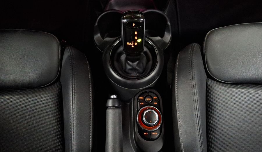 Mini Cooper S 2.0 COOPER CLASSIC DCT Hatchback 2023