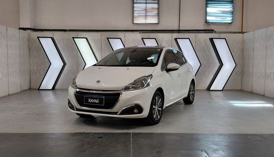Peugeot • 208
