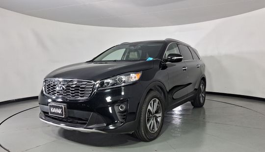 Kia • Sorento