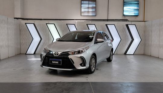 Toyota • Yaris