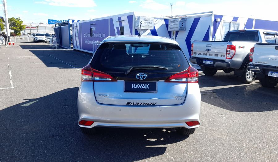 Toyota Yaris 1.5 XLS + CVT Hatchback 2026