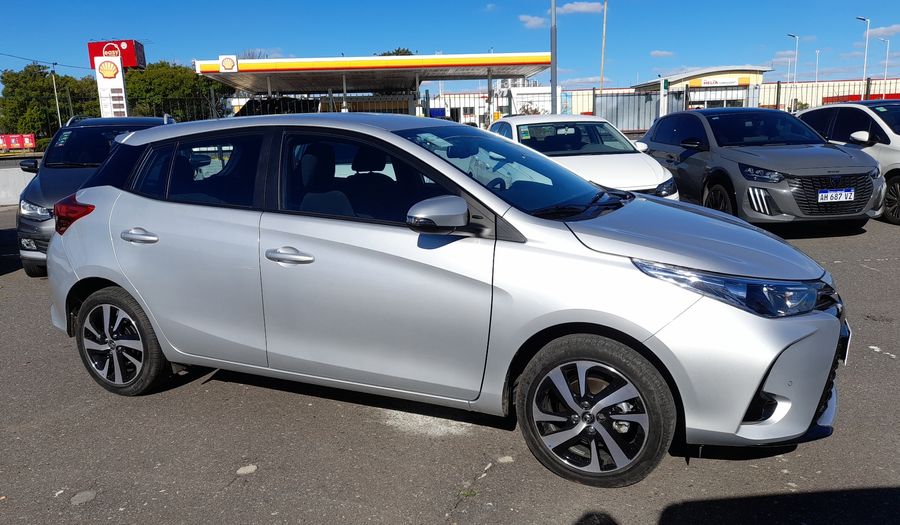 Toyota Yaris 1.5 XLS + CVT Hatchback 2026