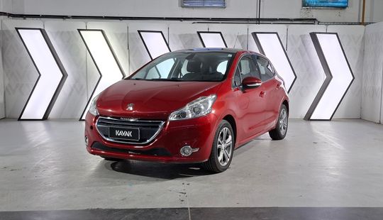 Peugeot • 208