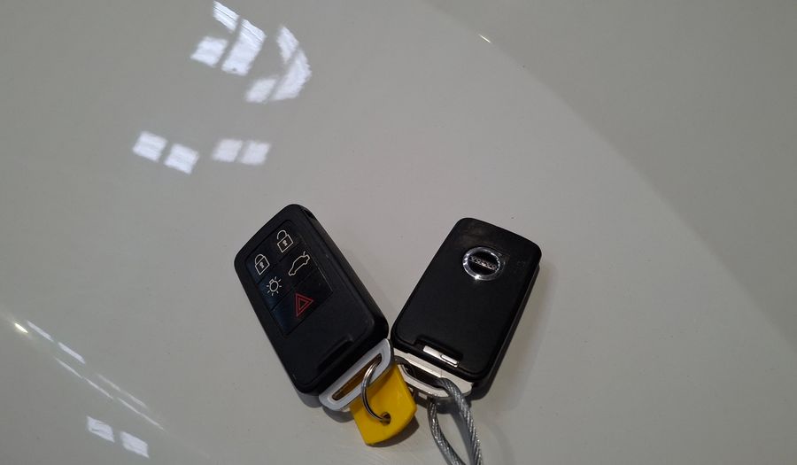 Volvo V40 2.0 D2 MOMENTUM Hatchback 2019