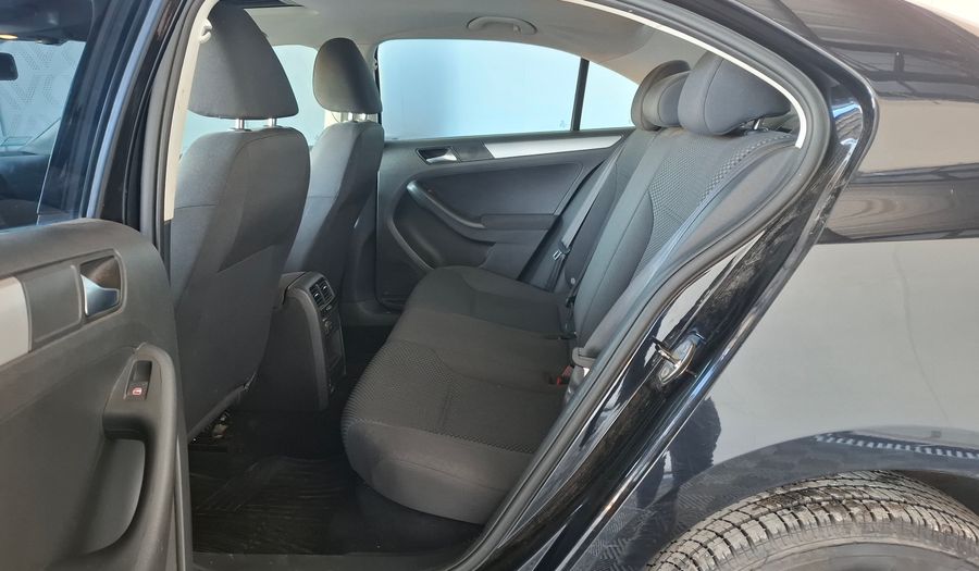 Volkswagen Vento 2.0 TDI 110CV ADVANCE Sedan 2012