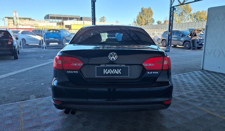 Volkswagen Vento 2.0 TDI 110CV ADVANCE Sedan 2012