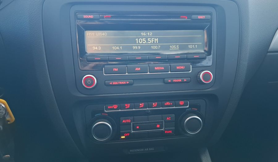 Volkswagen Vento 2.0 TDI 110CV ADVANCE Sedan 2012