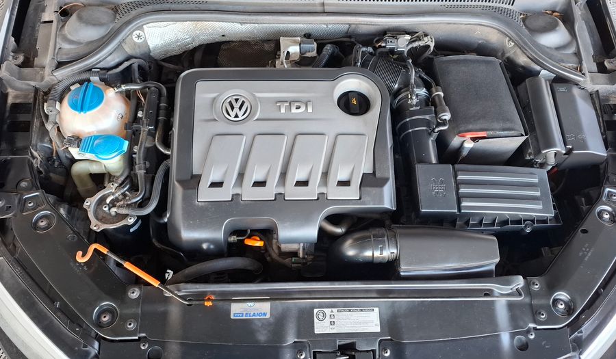 Volkswagen Vento 2.0 TDI 110CV ADVANCE Sedan 2012