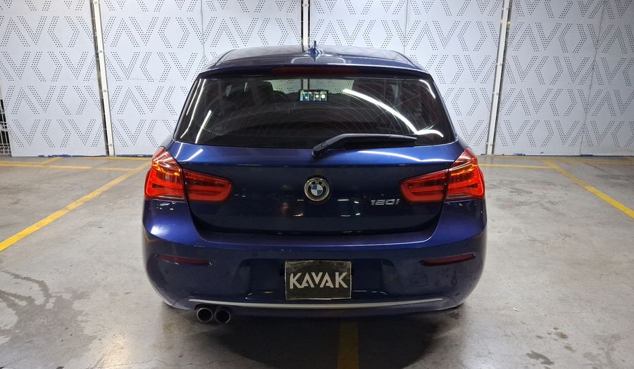 Bmw Serie 1 2.0 120IA URBAN LINE AUTO Hatchback 2017