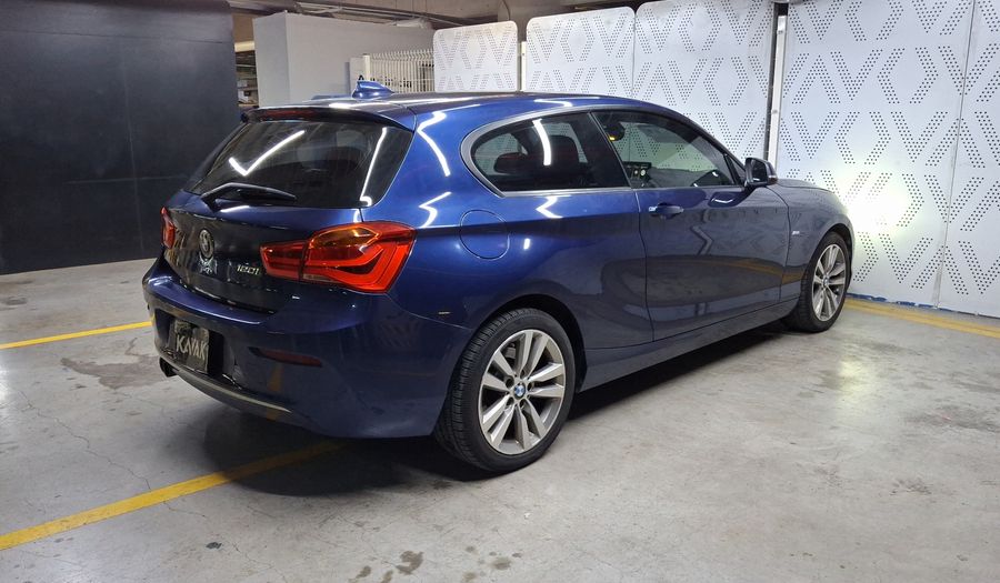 Bmw Serie 1 2.0 120IA URBAN LINE AUTO Hatchback 2017