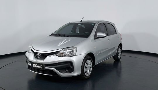 Toyota • Etios