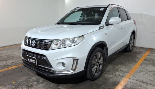 Suzuki • Vitara