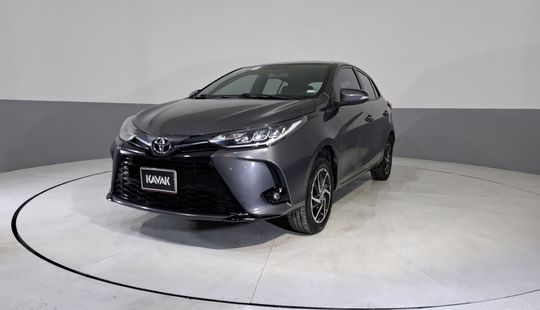 Toyota • Yaris
