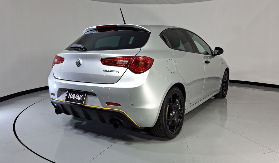 Alfa Romeo Giulietta 1.8 VELOCE TCT Hatchback 2021
