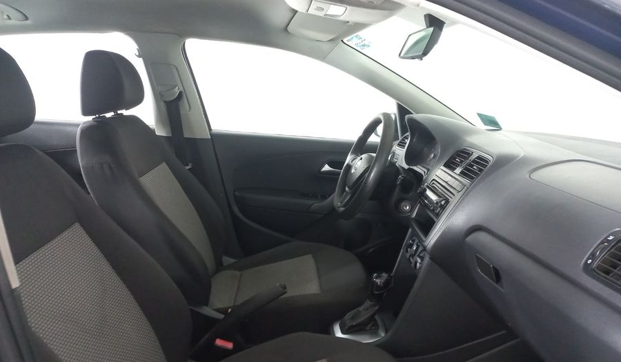 Volkswagen Vento 1.6 STARTLINE TIPTRONIC Sedan 2016