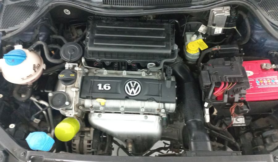 Volkswagen Vento 1.6 STARTLINE TIPTRONIC Sedan 2016