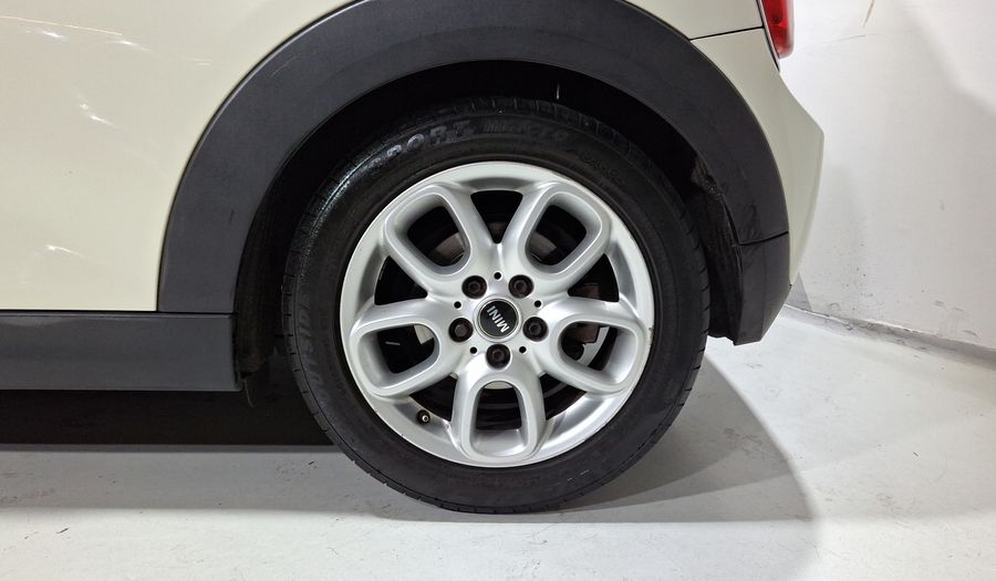 Mini Cooper 1.5 COOPER CHILI AT Hatchback 2015