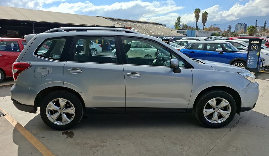 Subaru Forester 2.0 CVT XS 4WD Suv 2015