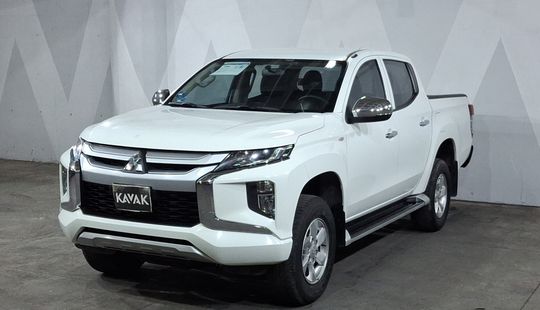 Mitsubishi • L200