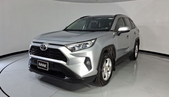 Toyota • RAV4