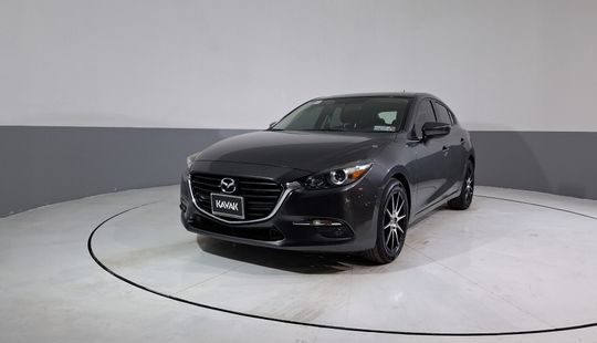 Mazda • Mazda 3