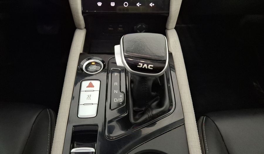 Jac J7 1.5 QUANTUM CVT Hatchback 2022