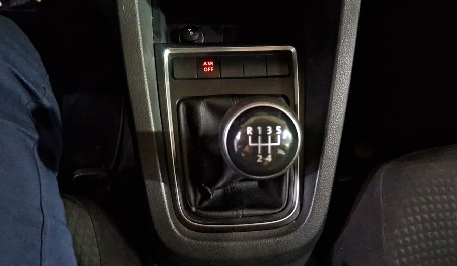 Volkswagen Jetta 2.0 MT Sedan 2016