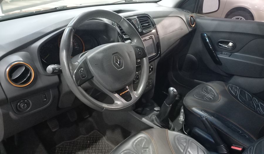 Renault Sandero Stepway 1.6 STEPWAY VOLCOM Hatchback 2019