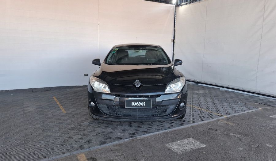 Renault Megane 2.0 MEGANE III LUXE Hatchback 2012