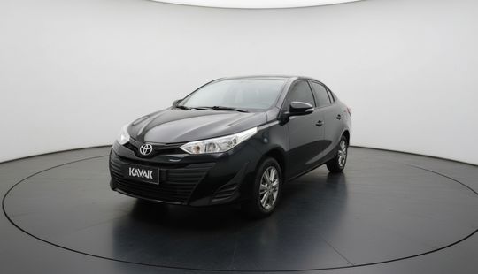 Toyota • Yaris