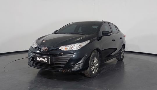Toyota • Yaris