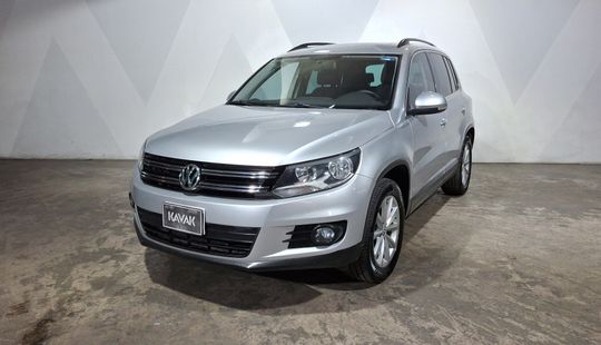 Volkswagen • Tiguan