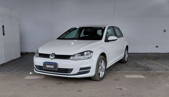 Volkswagen • Golf