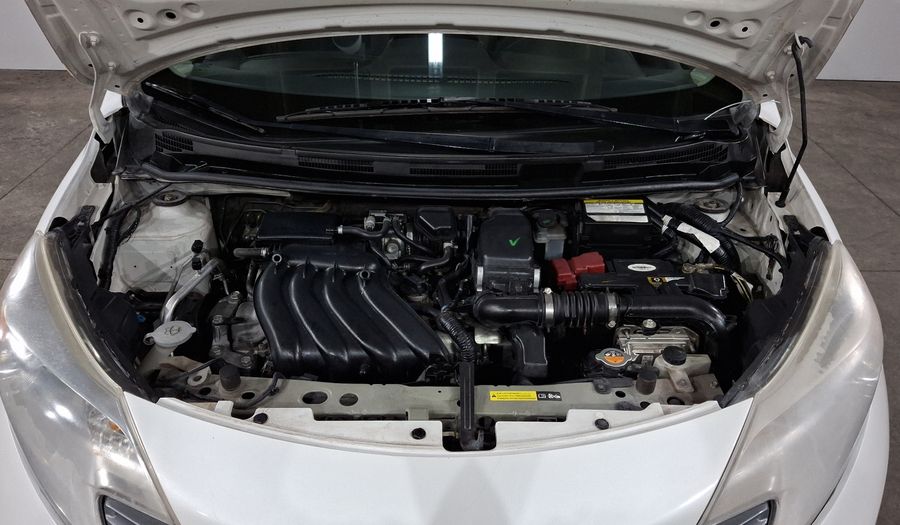 Nissan Note 1.6 ADVANCE CVT Hatchback 2015