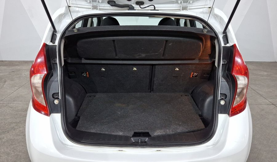 Nissan Note 1.6 ADVANCE CVT Hatchback 2015