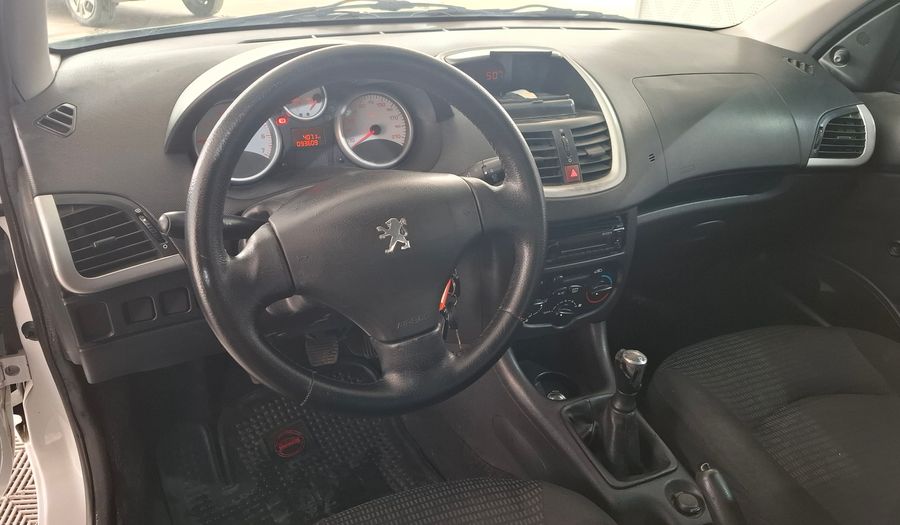 Peugeot 207 1.4 ACTIVE COMPACT Sedan 2014