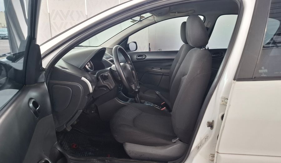 Peugeot 207 1.4 ACTIVE COMPACT Sedan 2014