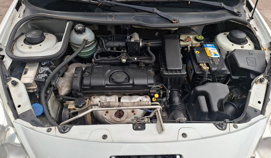Peugeot 207 1.4 ACTIVE COMPACT Sedan 2014