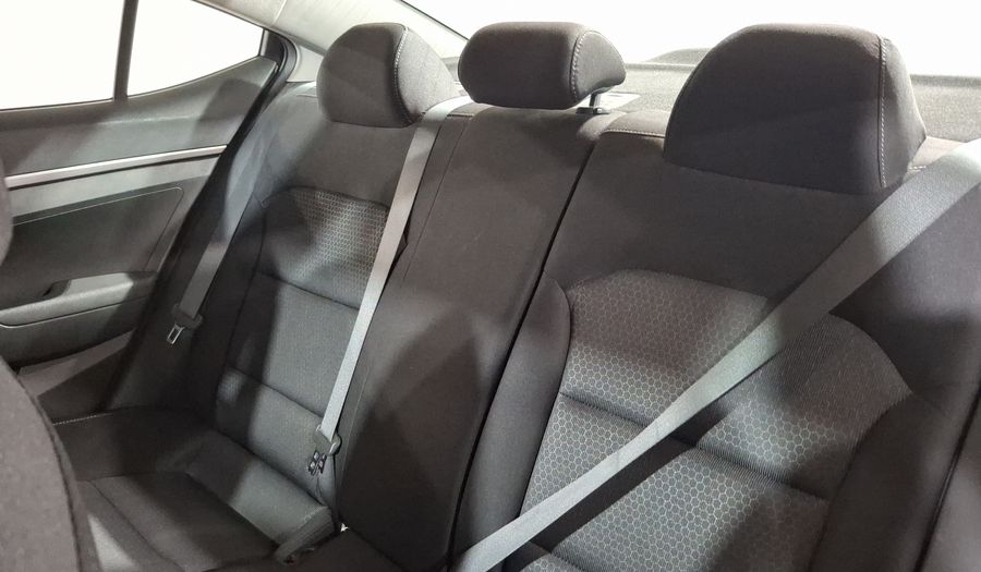 Hyundai Elantra 2.0 GLS AT Sedan 2017