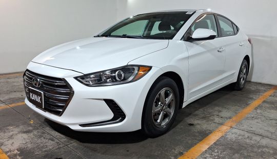 Hyundai • Elantra