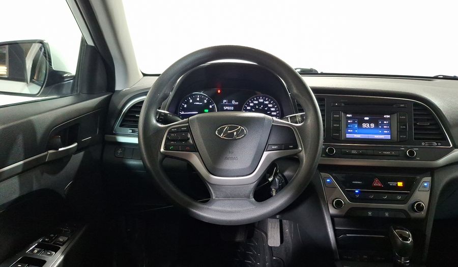 Hyundai Elantra 2.0 GLS AT Sedan 2017