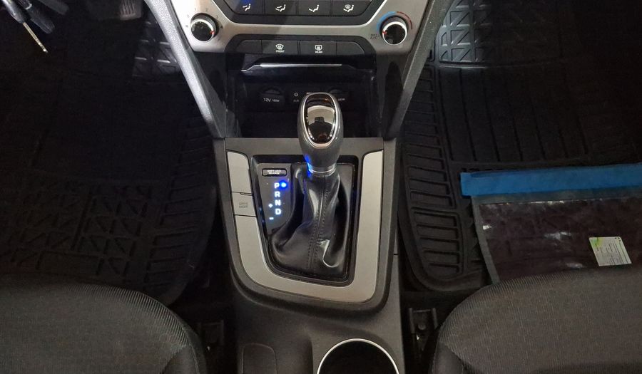 Hyundai Elantra 2.0 GLS AT Sedan 2017