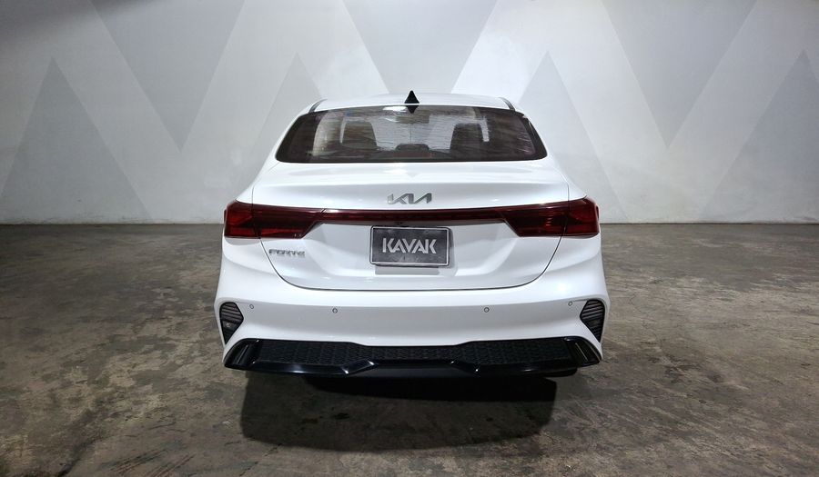 Kia Forte 2.0 EX IVT Sedan 2022