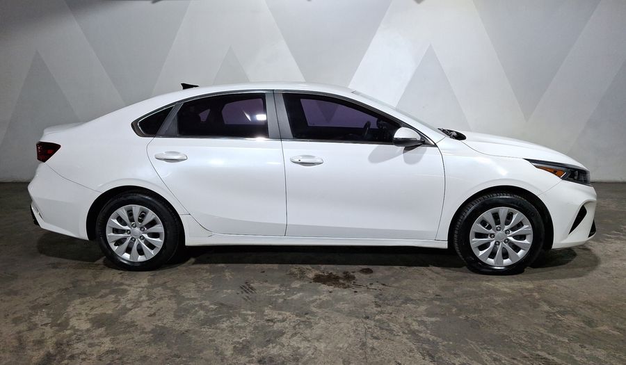 Kia Forte 2.0 EX IVT Sedan 2022