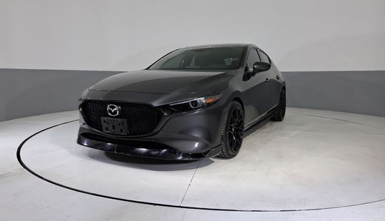 Mazda • Mazda 3