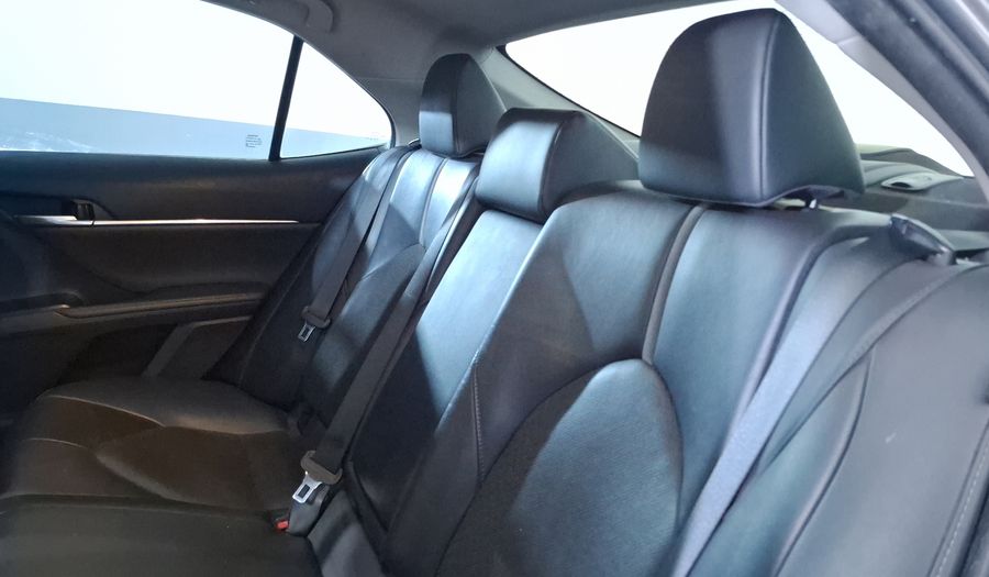 Toyota Camry 2.5 HEV XLE AUTO Sedan 2021